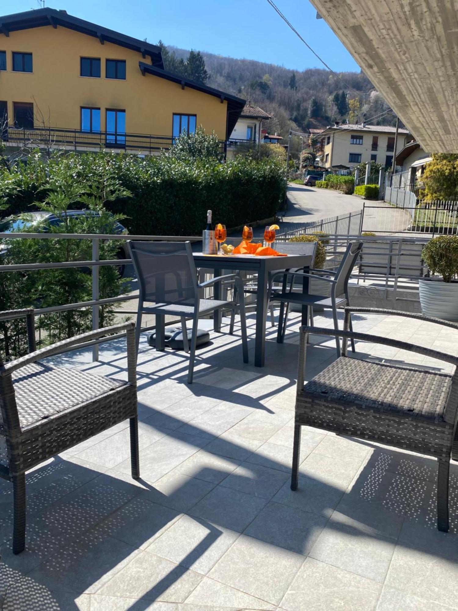 Appartamenti Golfo Borromeo 3 E 4 Baveno Exterior photo